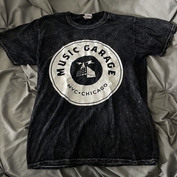 Music Garage tee - Picture 2 of 2